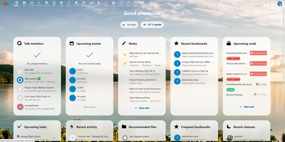Dashboard with upcoming events, recommended files and tasks
